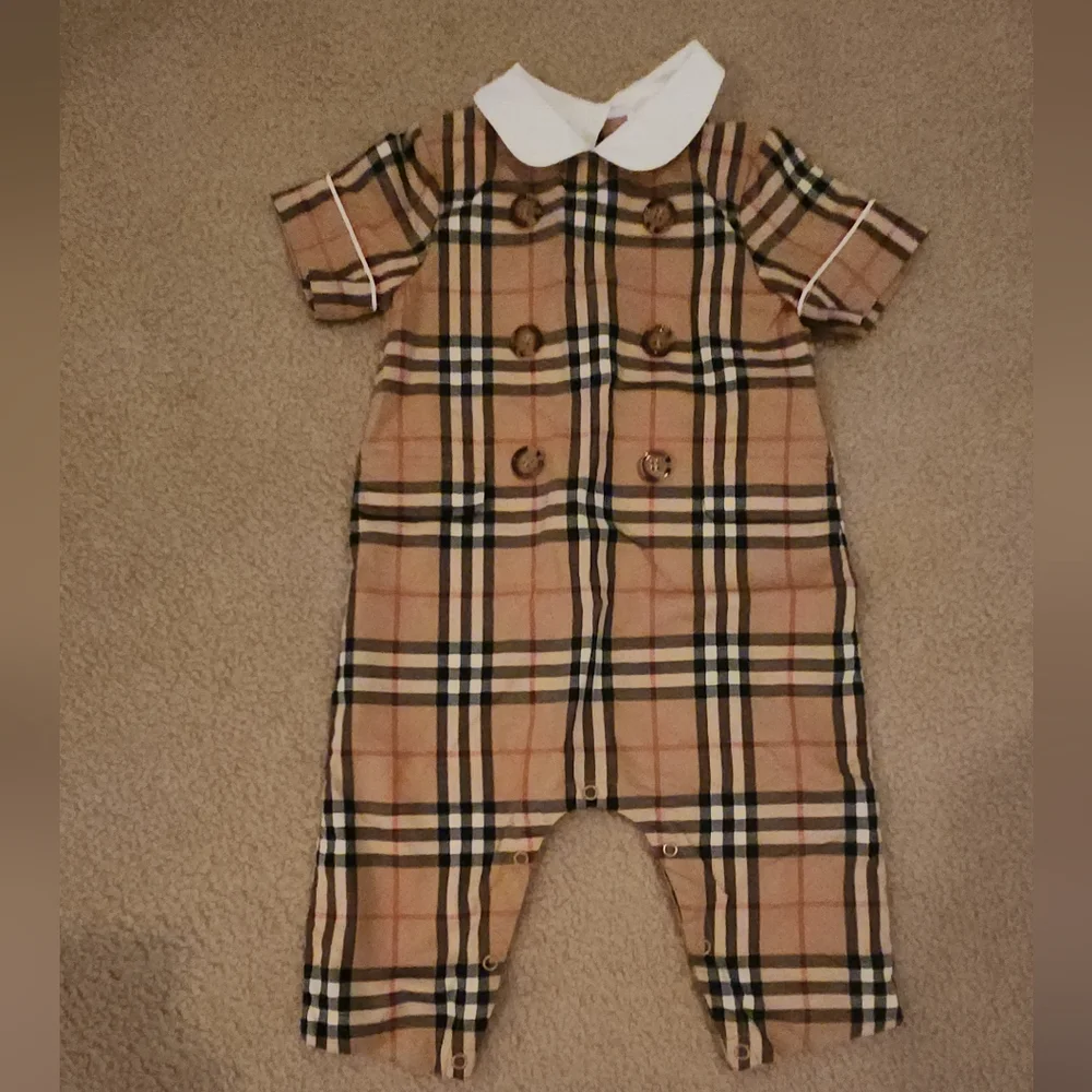 Burberry Plaid Baby Romper with White Collar 12 Mo - Picture 2 of 6